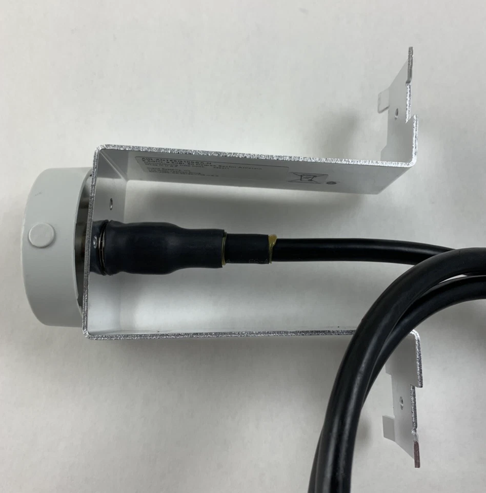 Cisco Aironet AIR-ANT58G10SSA-N 5.8GHz 9.5dBi 60 Degree Sector Antenna - Image 4 of 4