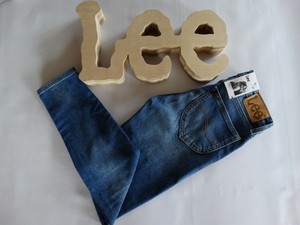 lee scarlett high blue