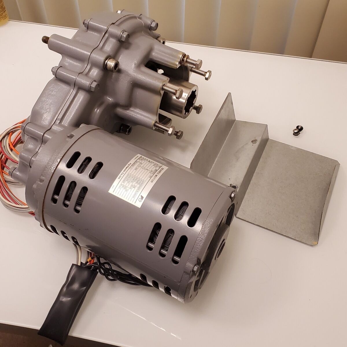 JEC-2137-2000 4A2007-01 MGZ2400UL-150E Gear Box assembly JEC-2137-2000 4A2007-01 MGZ2400UL-150E Gear Box assembly