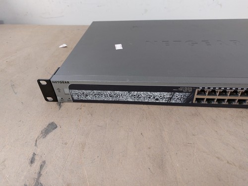 Netgear Smart S3300-28X Gigabit Ethernet Stackable Smart Switch tested - Afbeelding 5 van 8