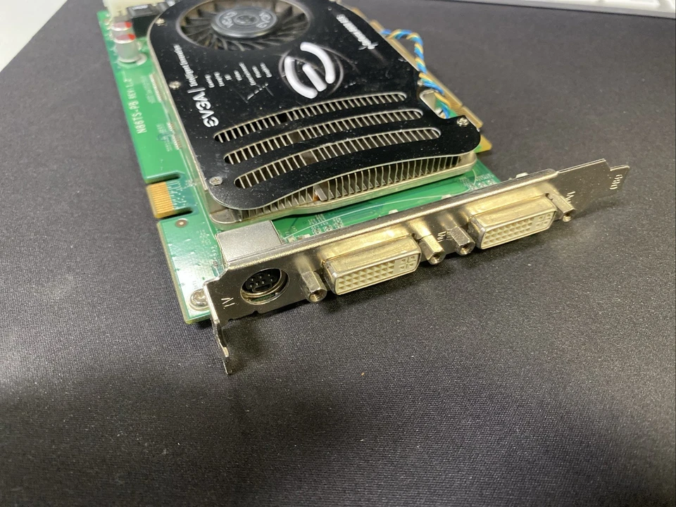 EVGA NVIDIA GeForce 8600 GT (512P2N756TR) 512 MB DDR2 SDRAM PCI Express x16... - Image 4 of 4