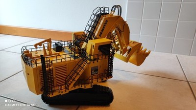 KOMATSU PC8000 Front Mine Excavator - Electric 1:50 BYMO