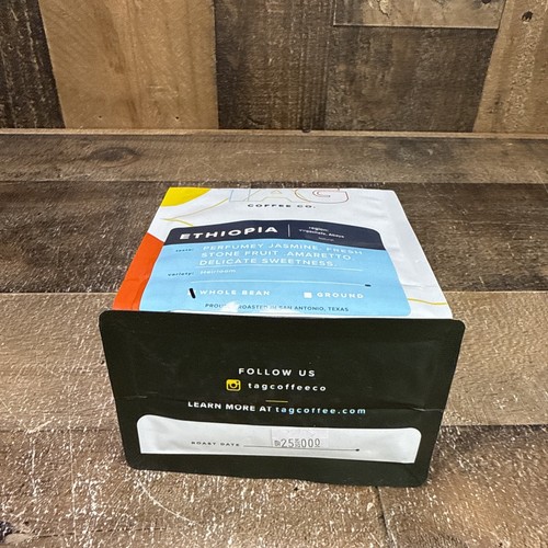 TAG Coffee Ethiopian Whole Bean 12oz Jasmine, Stone Fruit, Amaretto / Heirloom - Bild 5 von 9