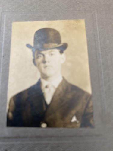 Antique Cabinet Card Photograph Handsome Young Man With Large Tall Hat - Picture 5 of 6