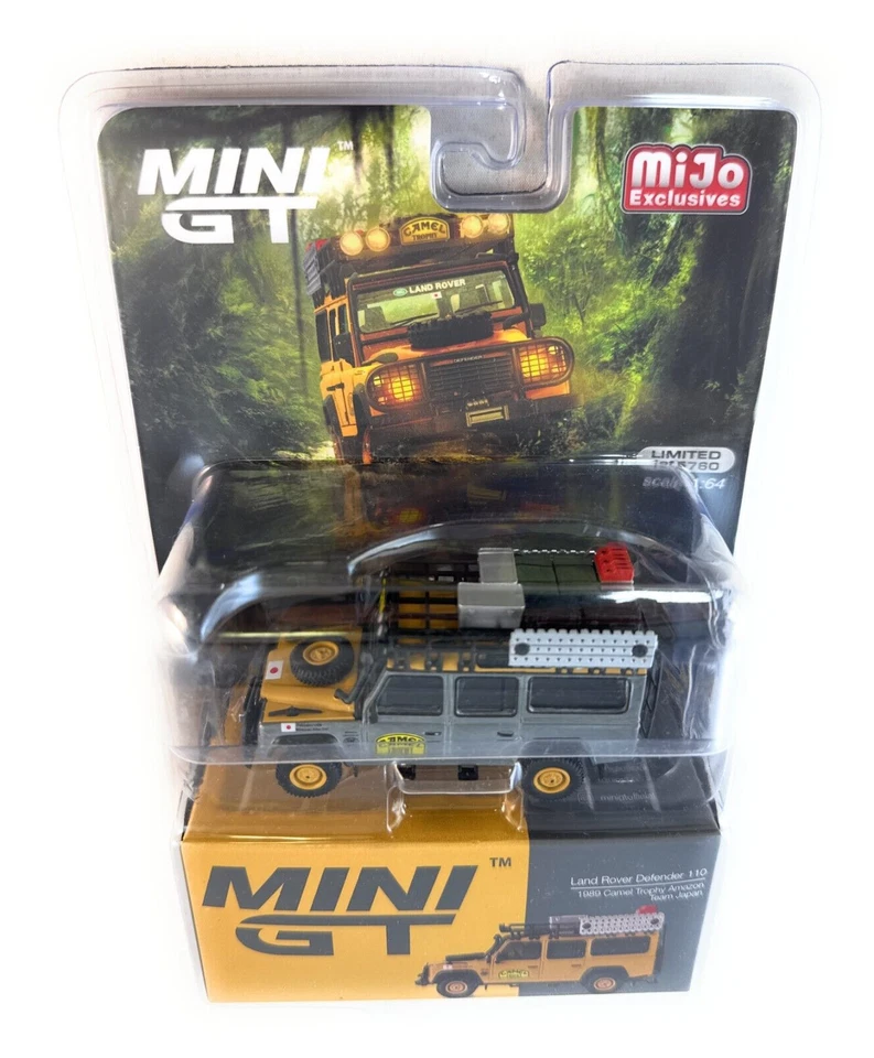 CHASE! Land Rover Defender 110 1:64 Scale Diecast Model By Mini GT MGT00751 - Image 2 of 4