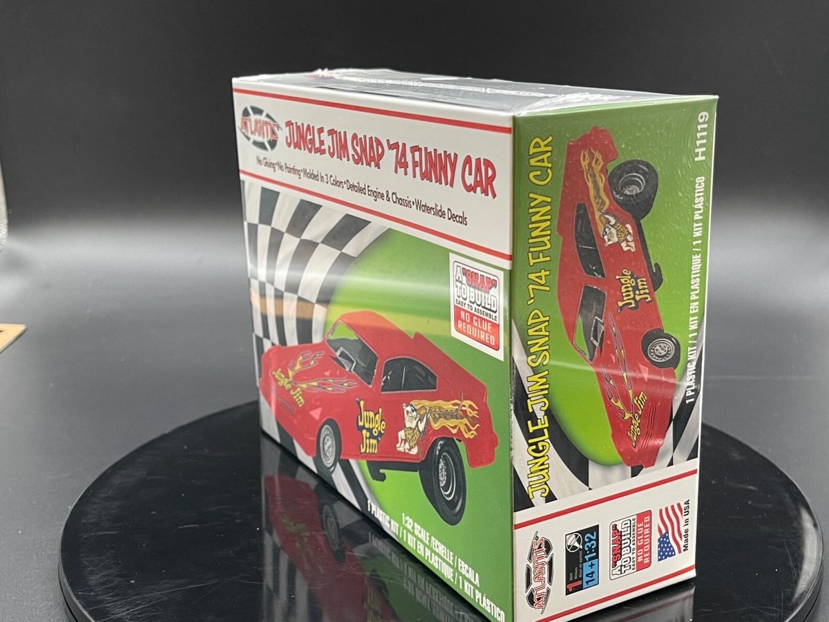 Atlantis Jungle Jim 1974 Funny Car 1:32 scale snap together model