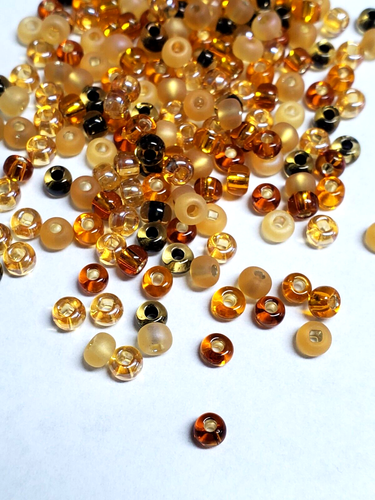 Czech Glass Seed Beads Size 6/0 " MIXTURE SILVER LINED TOPAZ RAINBOW" 50 Grams - Picture 2 of 3
