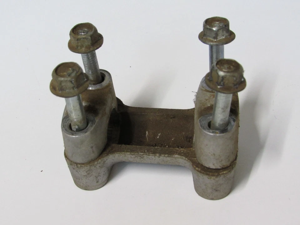 1989 Yamaha YFM 100 Champ Moto 4 руль зажим с болтами #M4-29 - Изображение 3 из 3