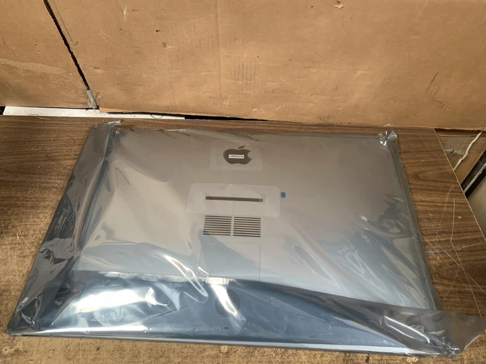 Genuine New Apple A2115 Rear Case Housing For iMac 27-inch 2017-2020 A2115 - Image 2 of 4