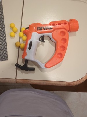 NERF Rival Curve Shot Flex XXl-100 Foam Ball Blaster Gun With 1 Yellow Ball
