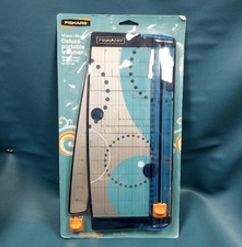 New Sealed Fiskars 12 Deluxe Portable Paper T...
