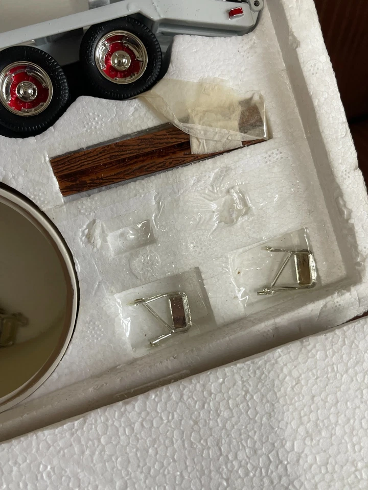 Mack B61 Truck Trailer First Gear 18-3200 White Brothers Trucking Wasco Illinois - Image 2 of 4