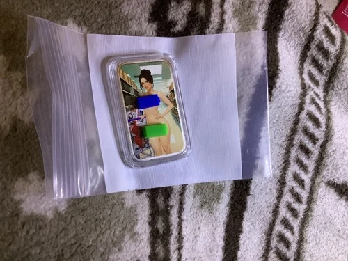 Bullion Baddies 1oz Silver Bar. Series 4 Flash Pack Daisy Deals - Full Frontal