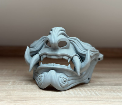Oni Maske Samurai grau   3D-Druck Dämonenmaske für Cosplay, Halloween & Kostüme