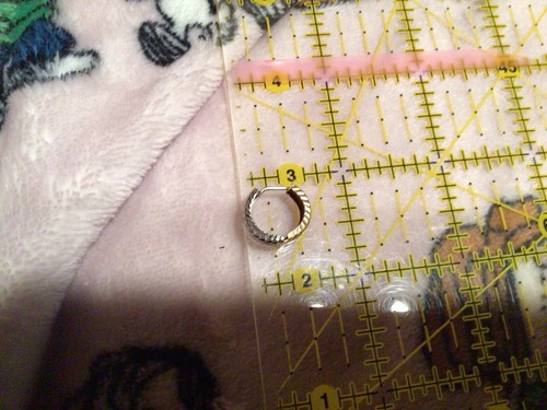 14k Yellow Gold and White Gold Diamond Cut Reversible Huggie Hoop Earrings - Picture 3 of 4