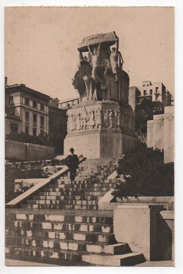 Postkarte Algier Das Totendenkmal - 9x14 - ungeschrieben. Selten BE Siehe Scan.