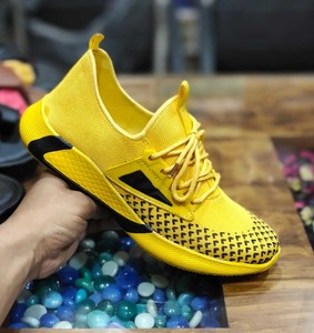 yellow sports shoes for men