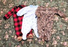 Carter's Lot Of 3 Boy's 3 Months Sleepers Moose Puppy Dinosaur EUC K/129