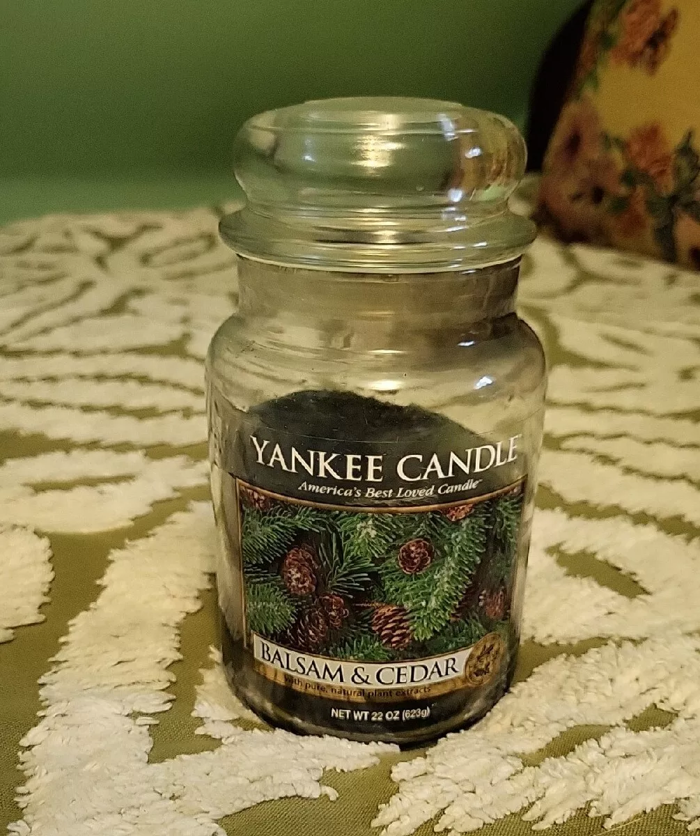 Yankee candles 2024 balsam and cedar
