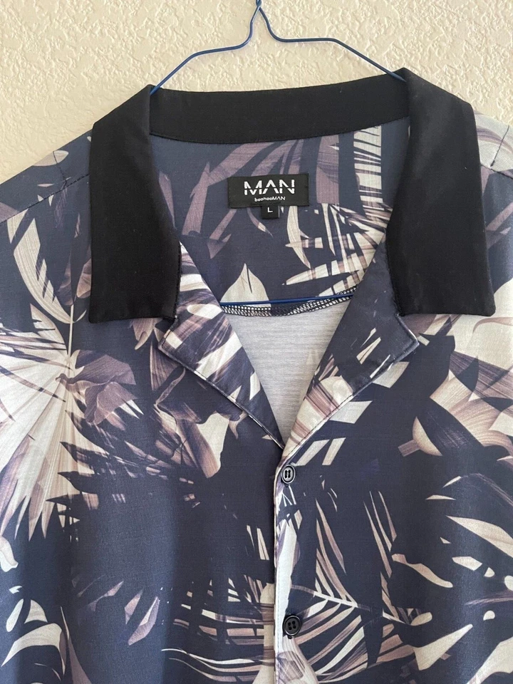 Camisa Jersey BOOHOO MAN Estampado de Hojas Manga Larga Revere Talla L Usada Foto 2 de 4