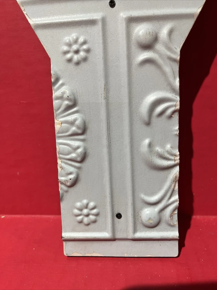 Shabby Chic Wood/Metal Hanging Letter Y Antique Blue 11 11/16” New - Image 4 of 4