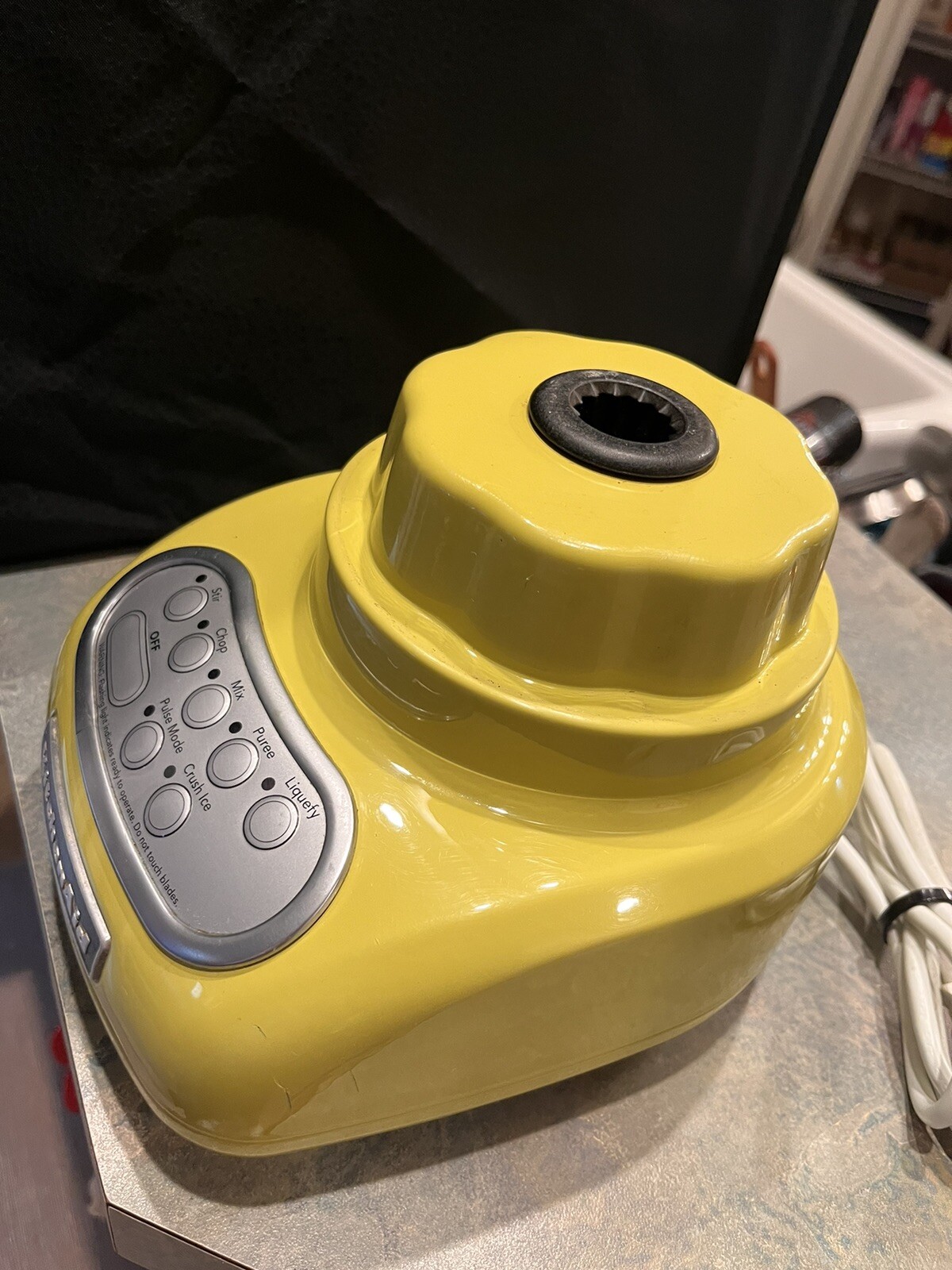 KitchenAid Counter Top 5 Speed Blender Model#KSB560PE0 Green Apple MOTOR ONLY
