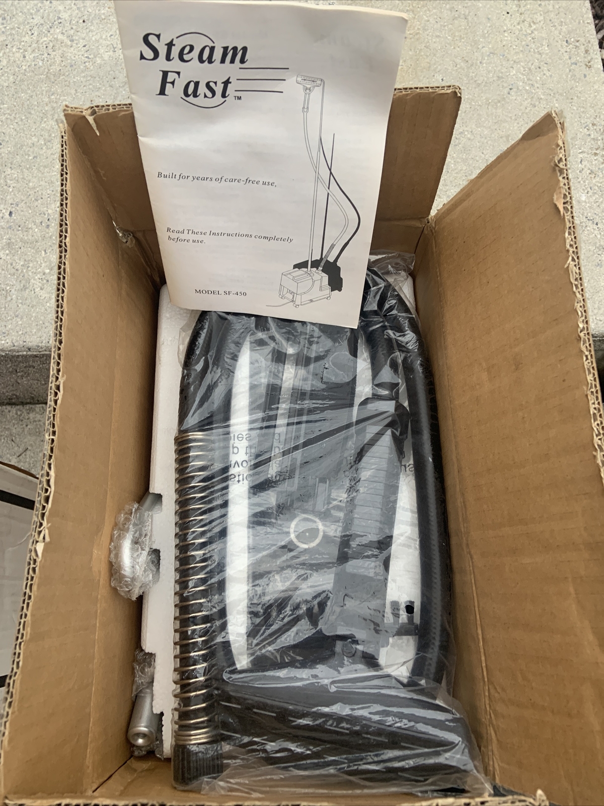 Steamfast SF-450 Clothing Steamer Never Used