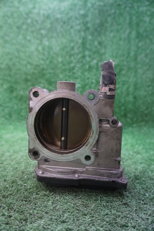 2008 TOYOTA SIENNA 3,5 Л КОРПУС ДРОССЕЛЬНОЙ ЗАСЛОНКИ OEM 220300P050 - Изображение 3 из 4