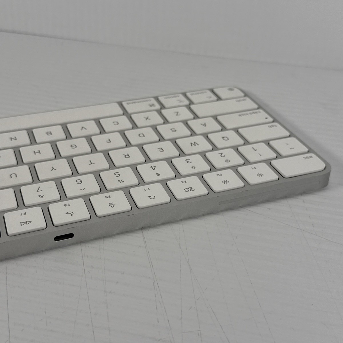 Apple Magic Keyboard with Touch ID and USB-C (A3118) - Excellent