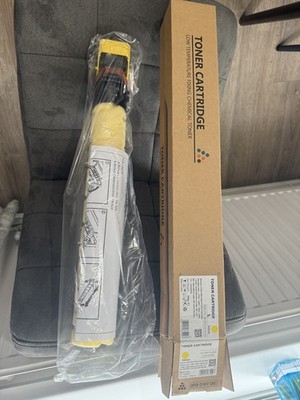 BIZHUB C250i /300i /360i/C450i/550i/650i/ OEM PN:AAV8230 TONERKARTUSCHE GELB 