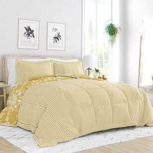 Full/Queen size 3-Piece Yellow White Reversible Floral Striped Comforter Set - Picture 2 of 3