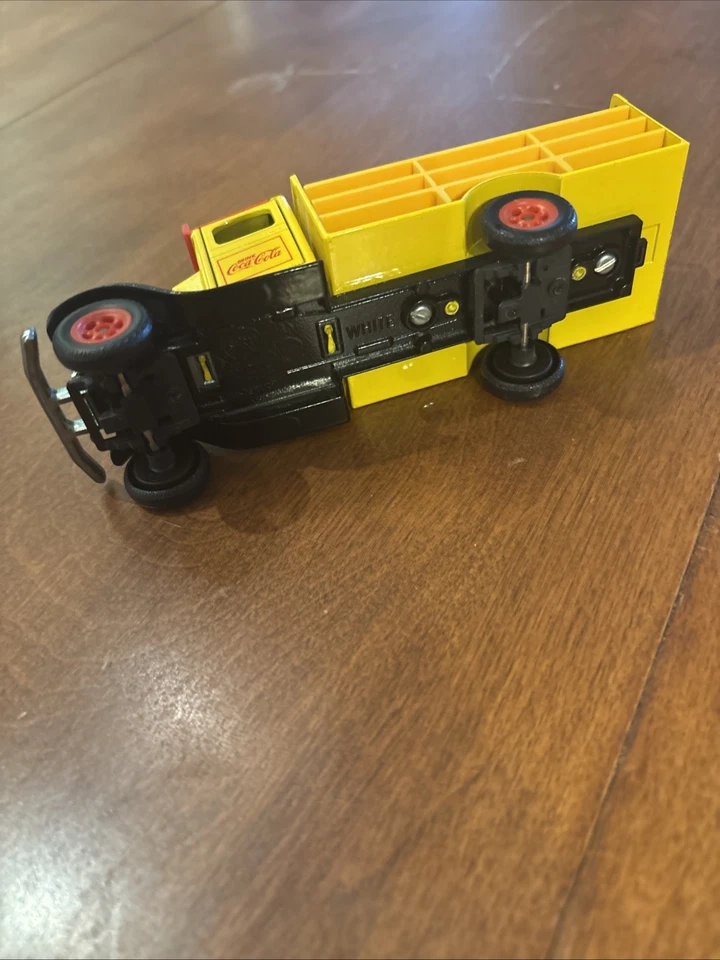 Camión de reparto de bebidas Siku Eurobuilt blanco antiguo escala 1/55 stock no. 2860 Foto 3 de 3