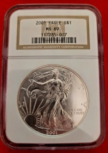 2001 Silver Eagle Silver Dollar Super Gem Uncirculated 1oz NGC MS69 Looks MS70