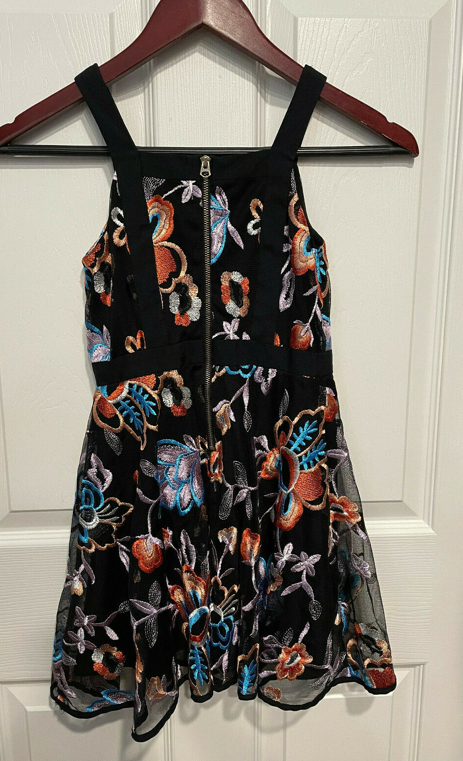 Picture 2 of 4