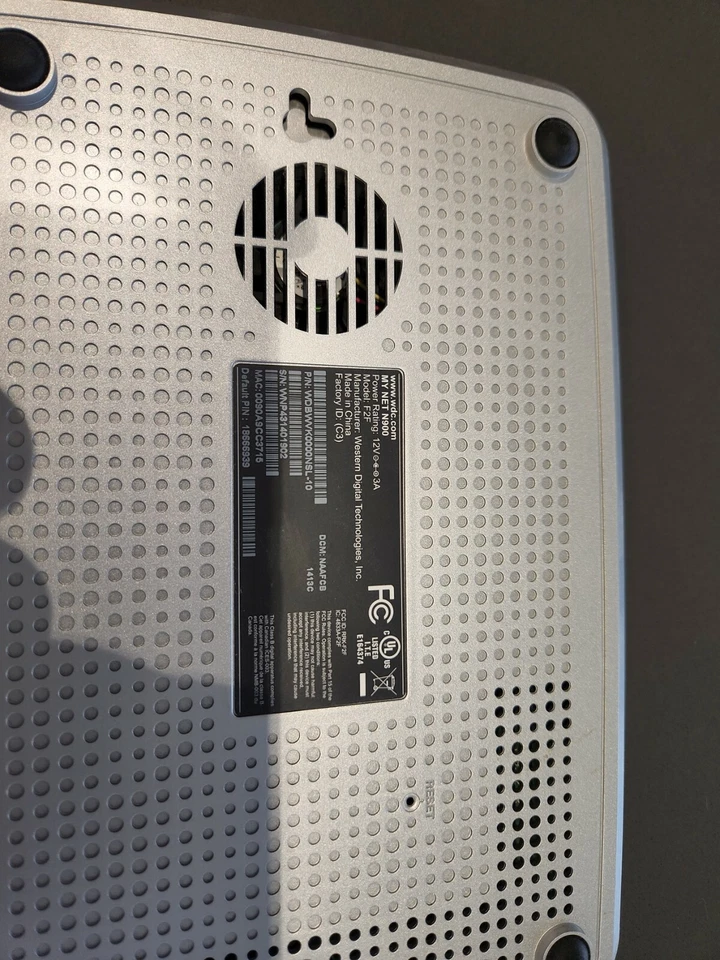 Western Digital My Net N900 450 Mbps 7-Port Gigabit Wireless N Router... - Image 4 of 4