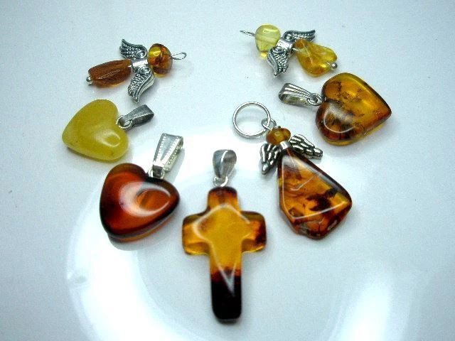 Colgante ámbar báltico - elige tu colgante (CRUZ; CORAZÓN; ÁNGEL) Foto 2 de 4