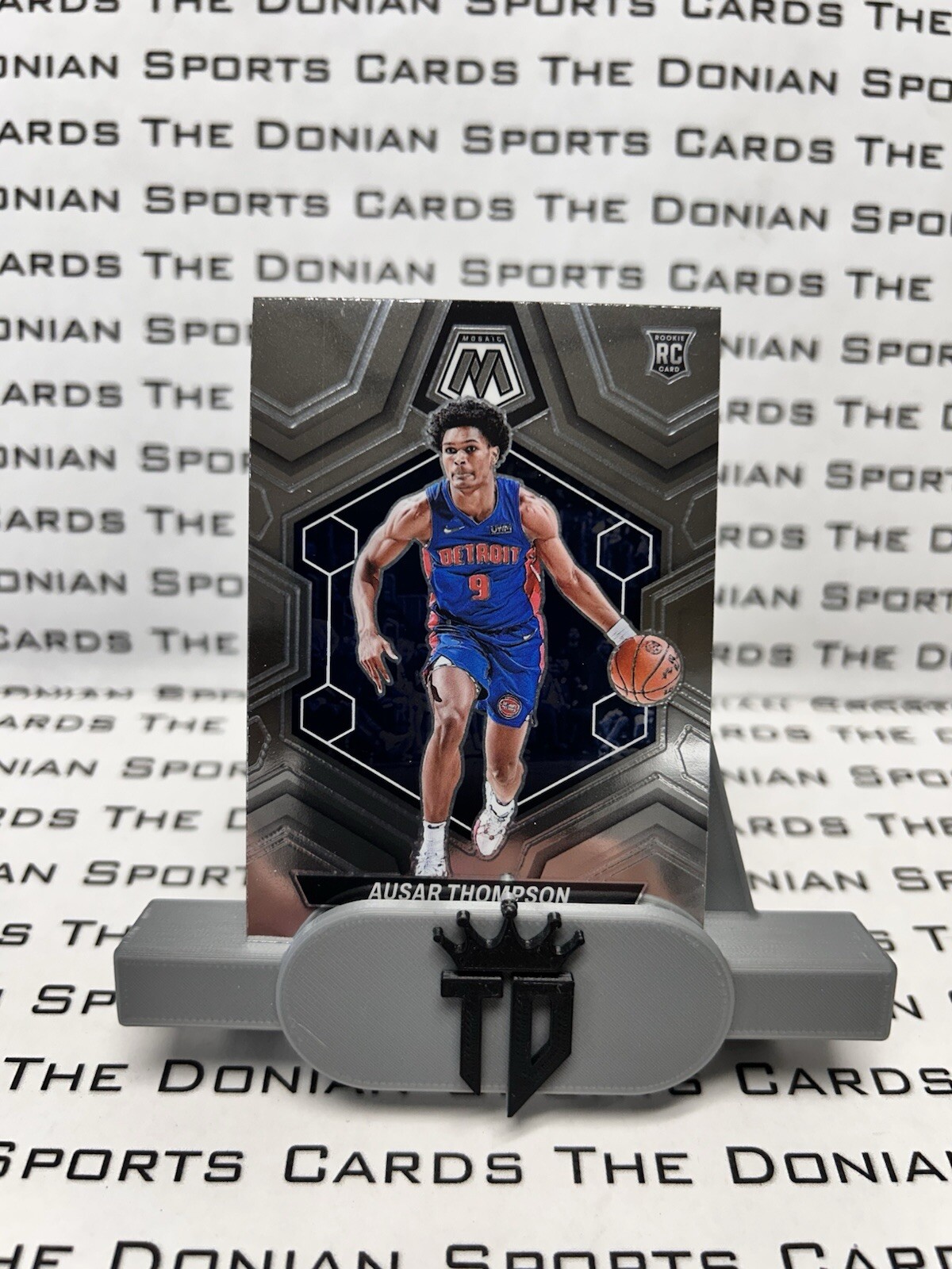 Ausar Thompson 2023-24 Panini Mosaic - Rookies Mosaic Prizm #226 (RC)
