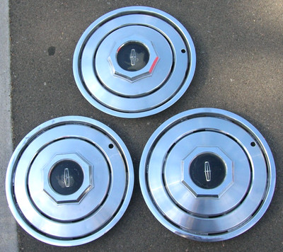 Set of 3 Vintage 1980-1988 Lincoln Town Car Mark VI Hubcaps Wheel Covers 15'' OEM