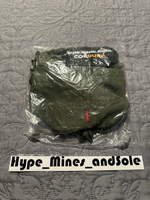 New in Bag Supreme Neck Pouch Olive FW20