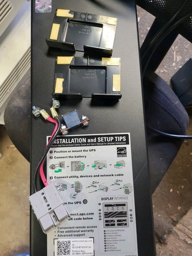 APC Smart-UPS, 1500VA, Tower (SMT1500C) -Works- Black - NO BATTERY - Afbeelding 3 van 8