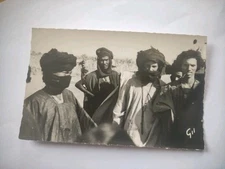 CARTE POSTALE ANCIENNE  - MAURITANIE - LES HOMMES BLEUS .