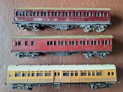 Bausatz gebaut Spurweite OO Reisebusse x 3 - keine Herstellerspuren