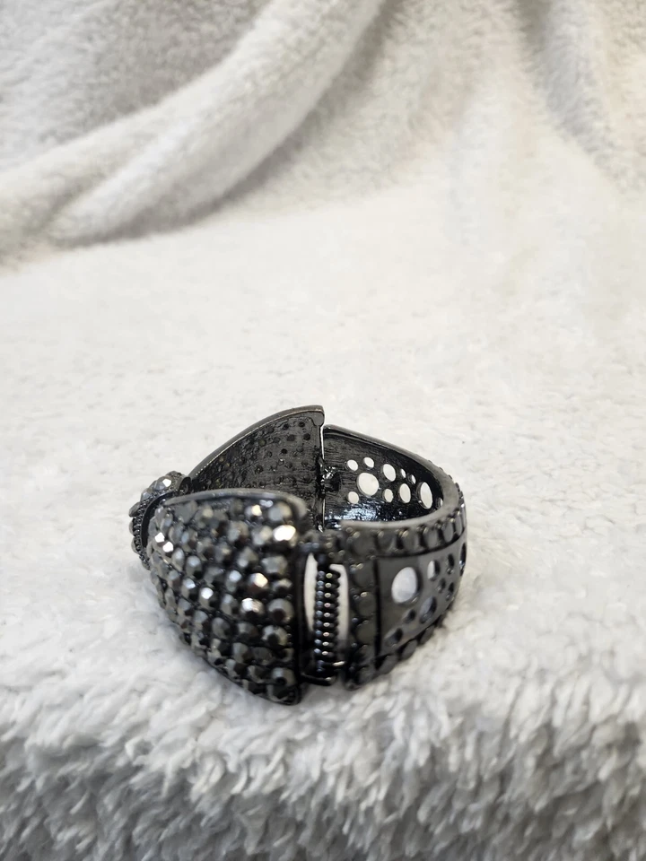 Kirks Folly Black Rhinestone Adorned Bow Hinged Bracelet NWOT Scene Goth - Image 3 of 4