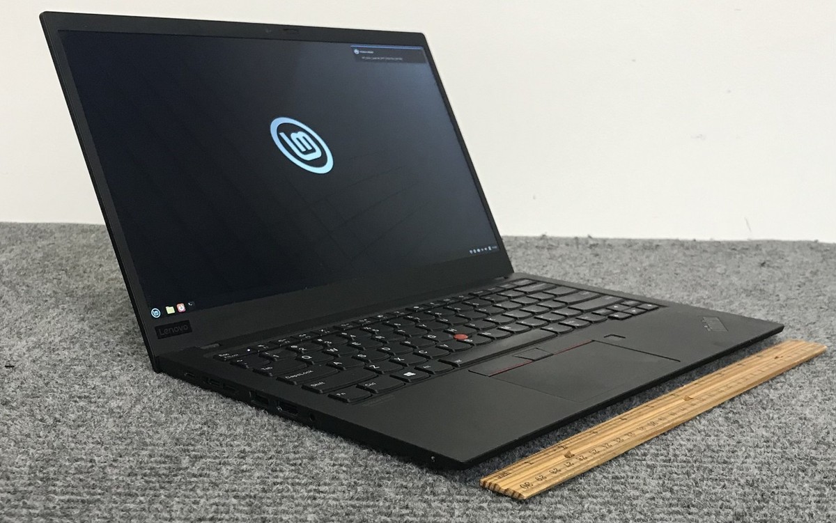 Lenovo ThinkPad X1 Carbon Gen 7 14