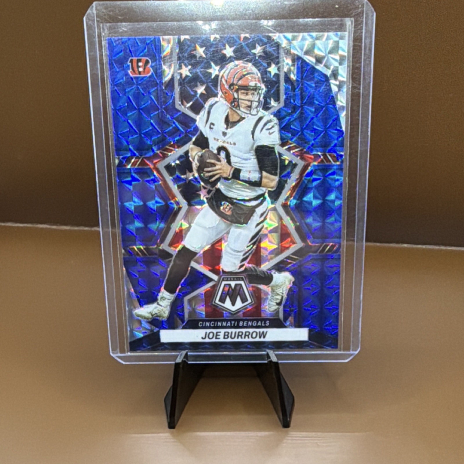 2022 Panini Mosaic Joe Burrow #39 Blue Mosaic Prizm /99 Serial Numbered Bengals