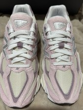 New balance Woman’s Trainers Size 5.5 U.K. BNWT /Boxed  Pink/Cream