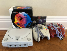 Sega Dreamcast HKT-3020 Bundle 2 Controllers VMU Box tested working no cables