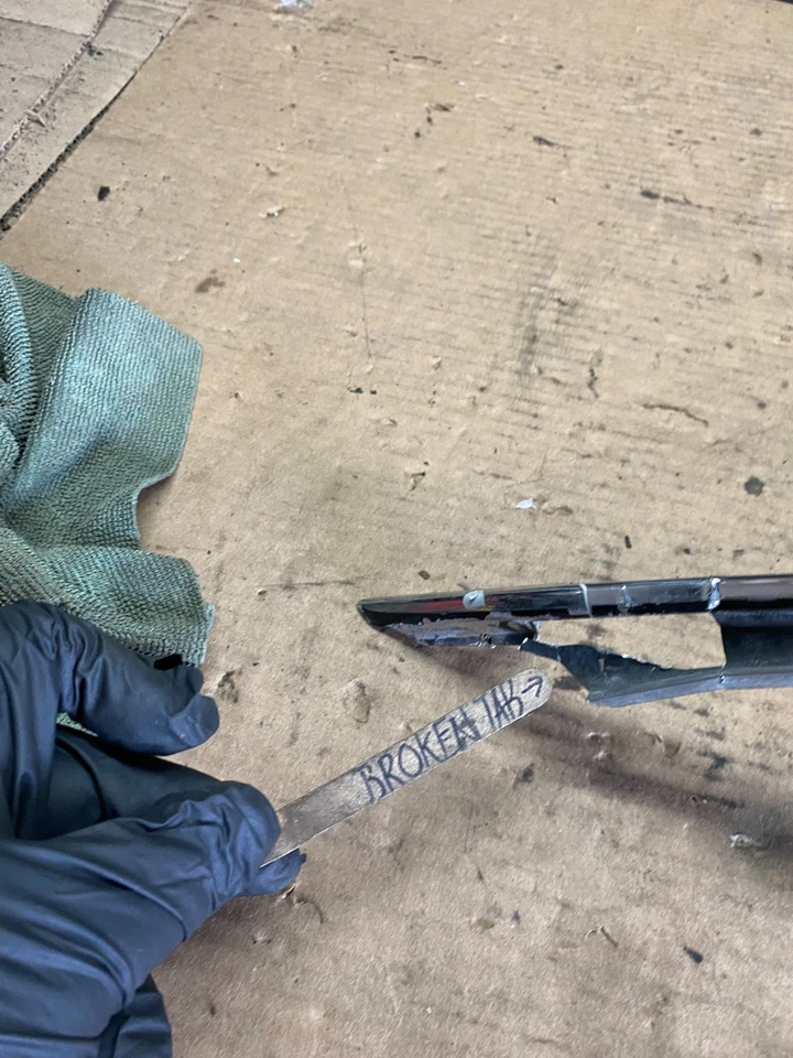 Parrilla lateral del pasajero derecho Lincoln MKT 2013 a 2016 OEM P0194 DG Foto 4 de 4