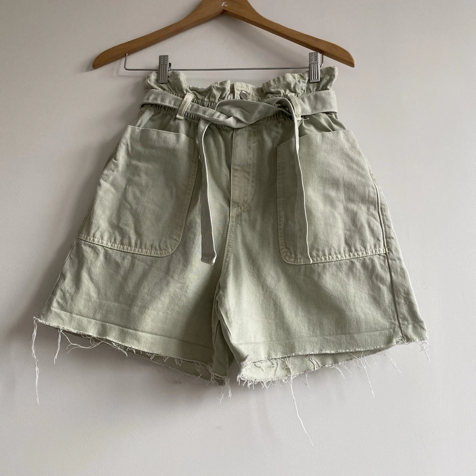 ZARA Paperbag Waist Shorts M Sage Green High Waist Belted Cotton Summer