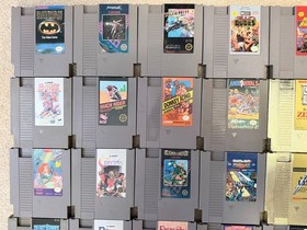 Nintendo NES Game Lot of 35 Games & Light Zapper